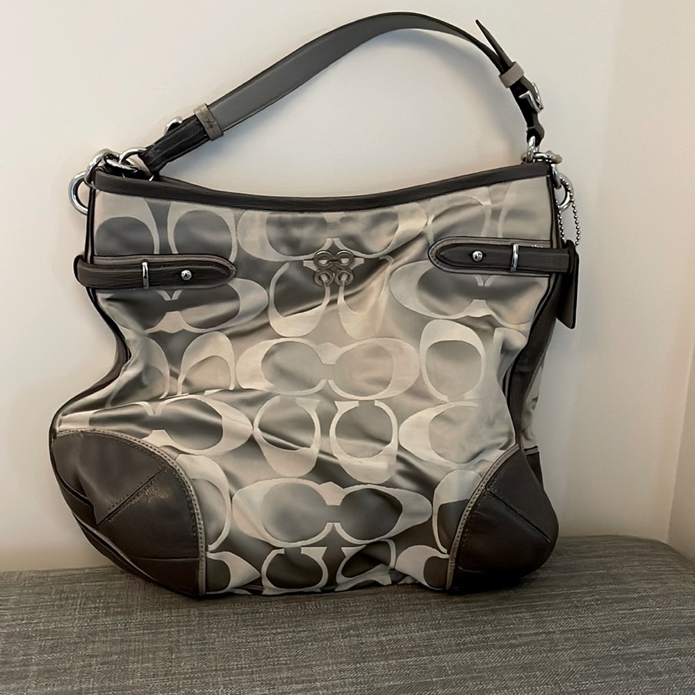 Coach signature shoulder bag tote